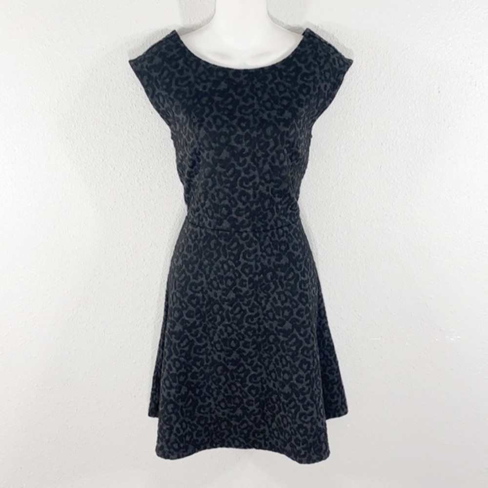 NWT Loft gray black leopard textured flare dress - Picture 3 of 14